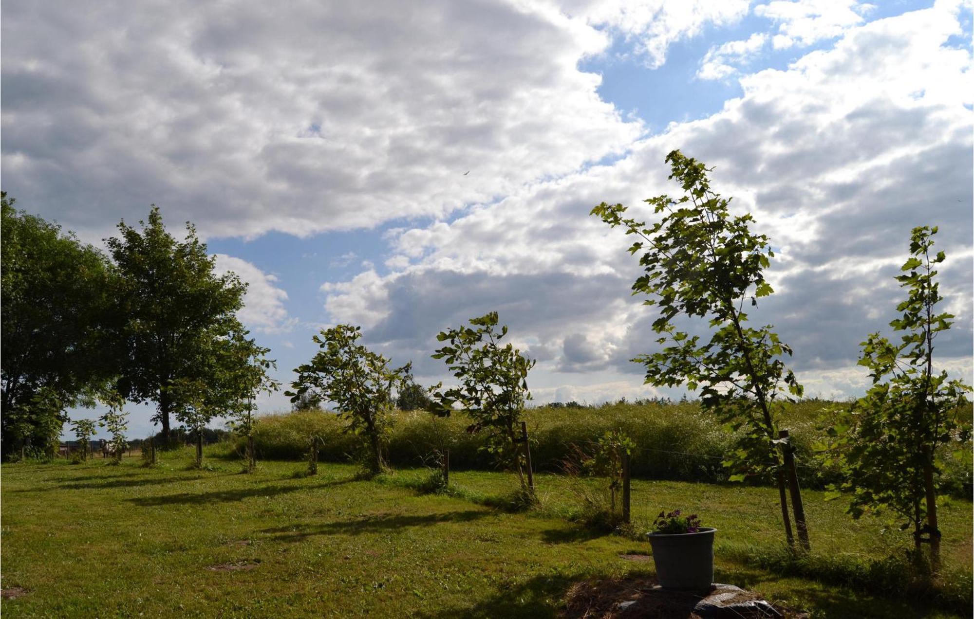 2 Bedroom Cozy Home In Stouby Zewnętrze zdjęcie